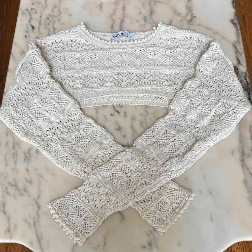 Zara crochet knit cream shrug sz.M